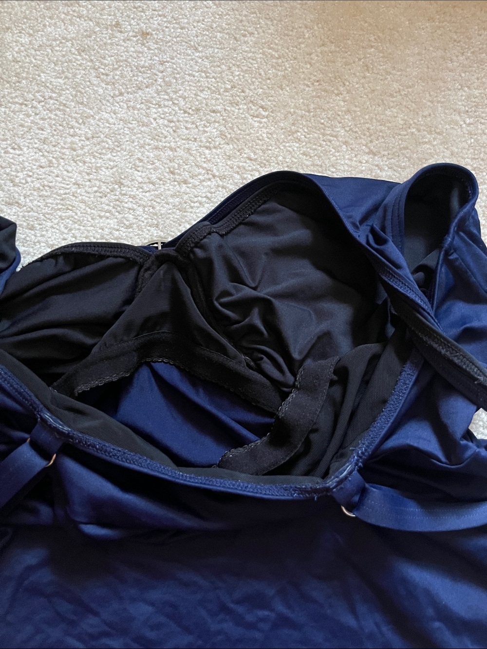 Navy Blue Women’s V-Neck Tankini top with Decorative Ring Sz 38DD - Picture 3 of 4